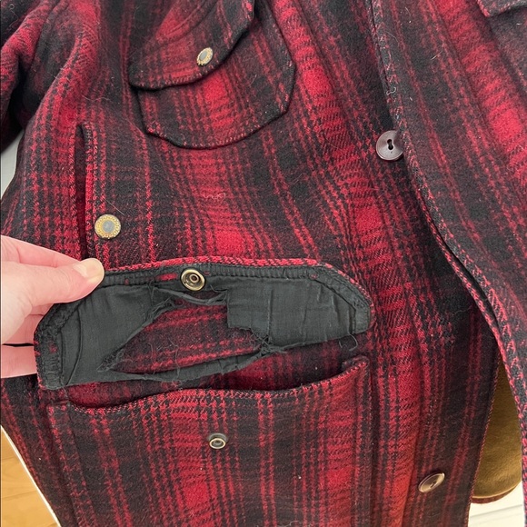 RARE! Woolrich 1950s Vintage Red Plaid
Mackinaw Field Jacket size 44 - Picture 8 of 8